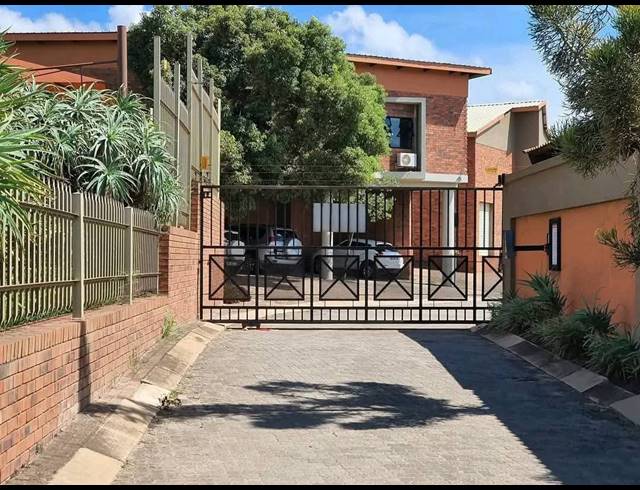 165M² WAREHOUSE TO LET IN ROCKY DRIFT